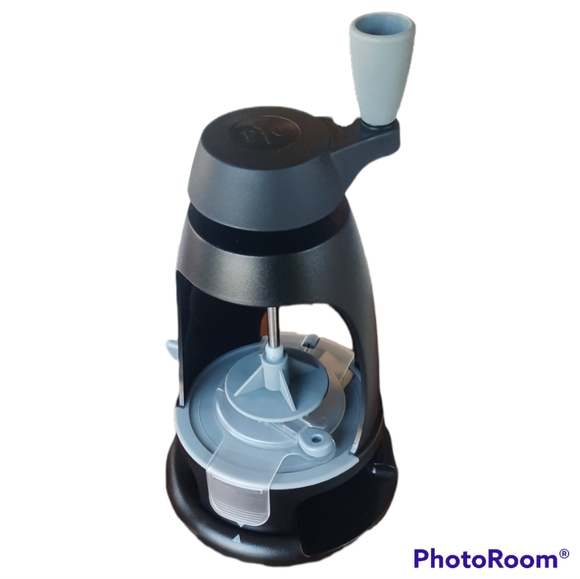 The Pampered Chef Other - The Pampered Chef Spiralizer